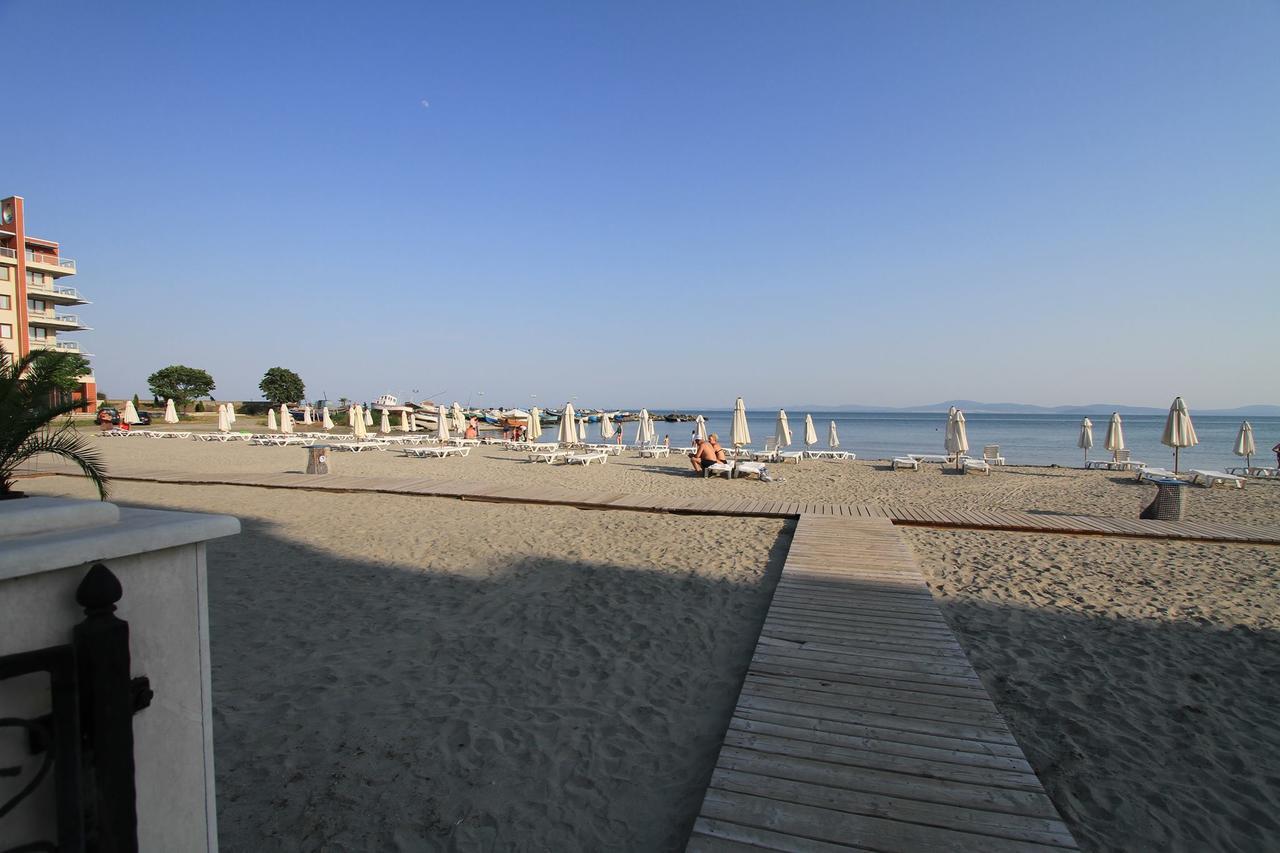 Apartments Helios Pomorie Buitenkant foto